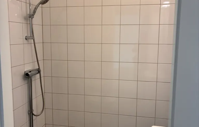 Hyresrätt med 1 rum på Backvägen 4 i Solna, bild 4 av 5