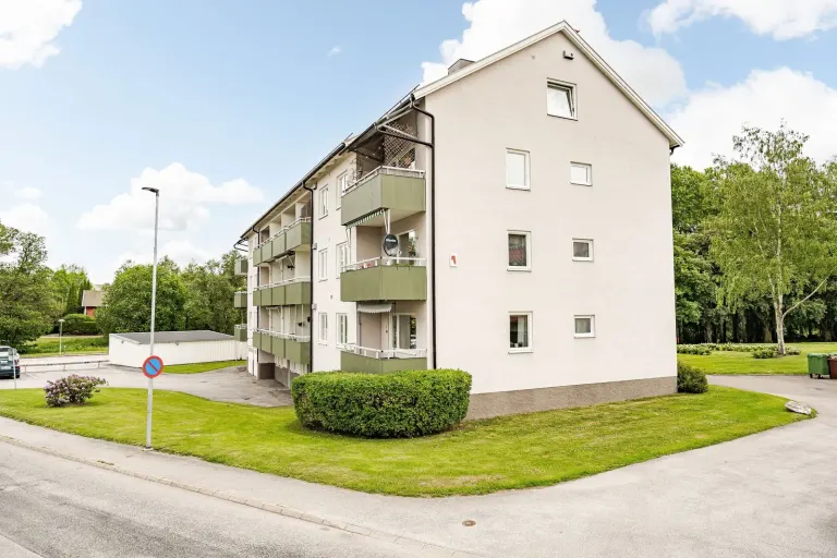 Bostadsrätt med 2 rum på Västra Långgatan 100A i Tibro, bild 2 av 4