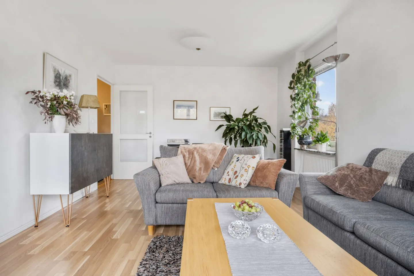Bostadsrätt med 3 rum på Fredrika Bremers gata 1 i Stockholm, bild 3 av 5