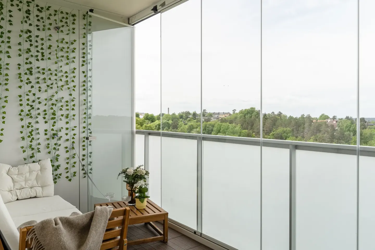 Bostadsrätt med 1 rum på Ekholmsvägen 301 i Stockholm
