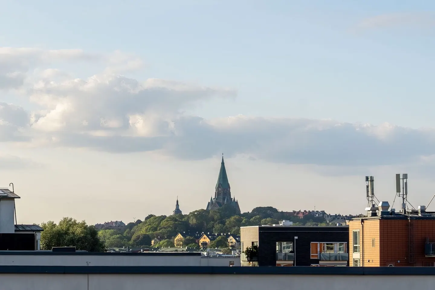 Bostadsrätt med 4 rum på Midskeppsgatan 16 i Stockholm, bild 2 av 5