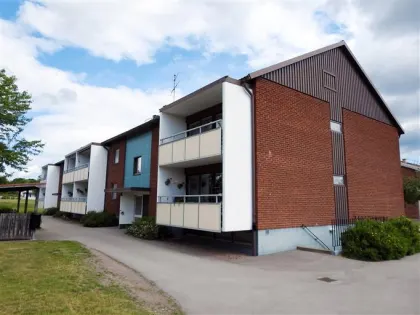Hyresrätt med 2 rum på Rönnvägen 10 i Mönsterås