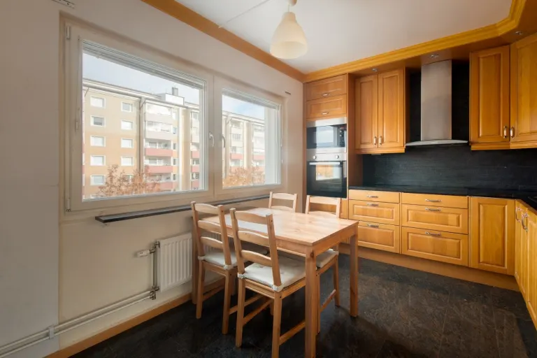 Bostadsrätt med 4 rum på Rågvägen 10 i Botkyrka