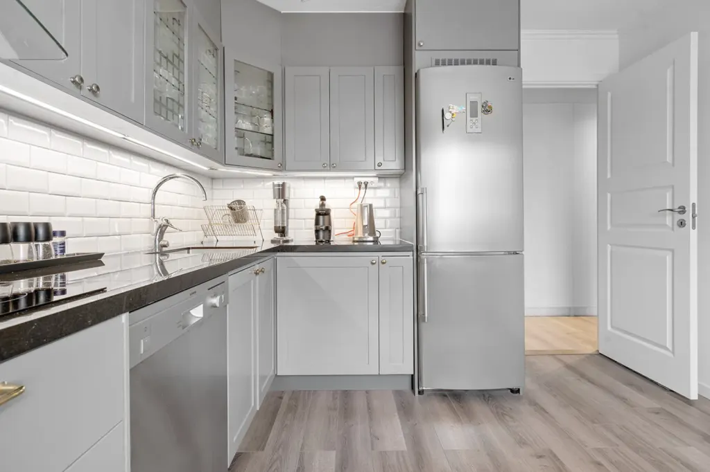 Bostadsrätt med 2 rum på Vasavägen 85 i Järfälla, bild 2 av 4