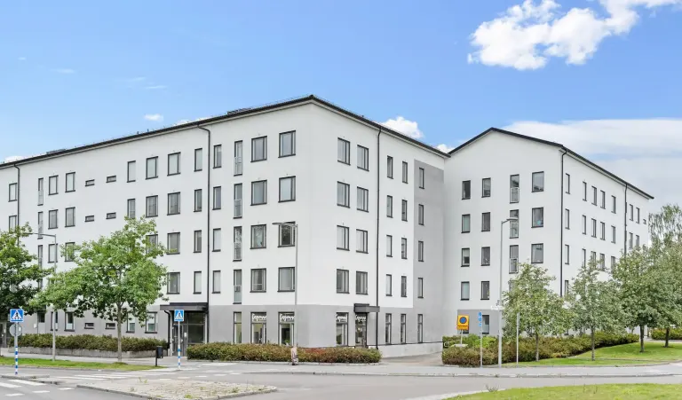 Bostadsrätt med 4 rum på Ågesta broväg 32 i Stockholm