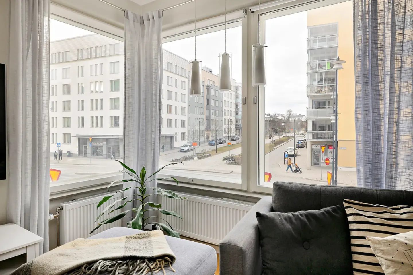 Bostadsrätt med 2 rum på Karlslundsvägen 5 i Järfälla, bild 2 av 4