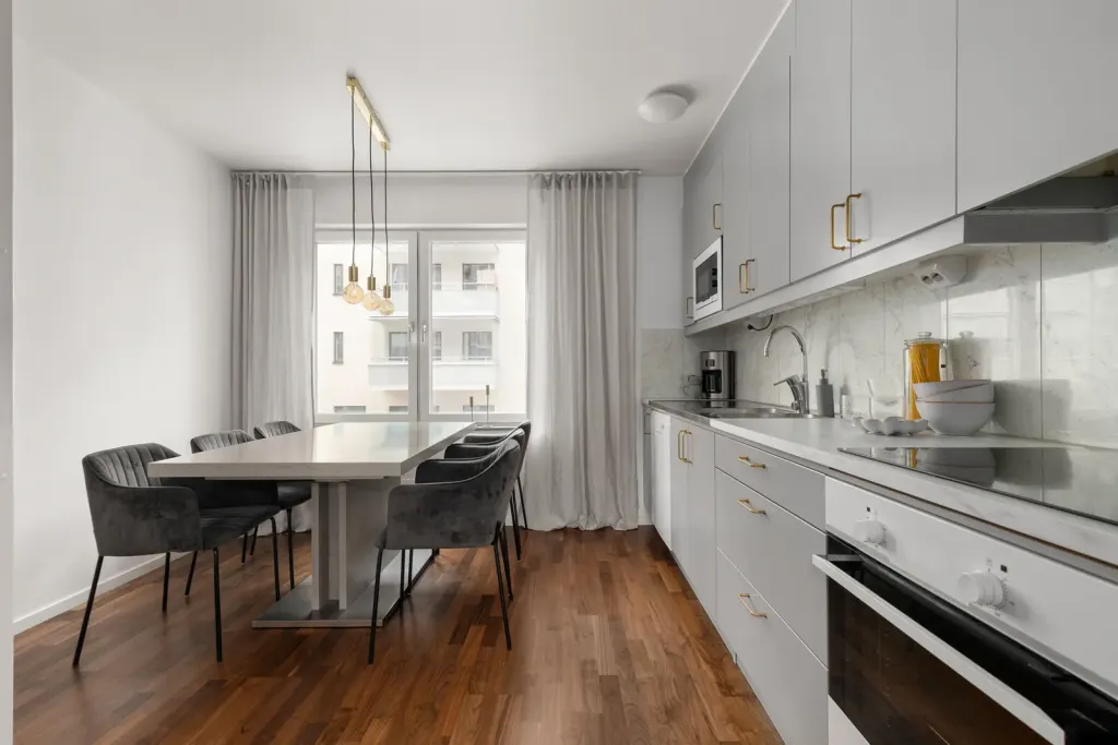 Bostadsrätt med 4 rum på Gripengatan 22 i Järfälla, bild 3 av 4
