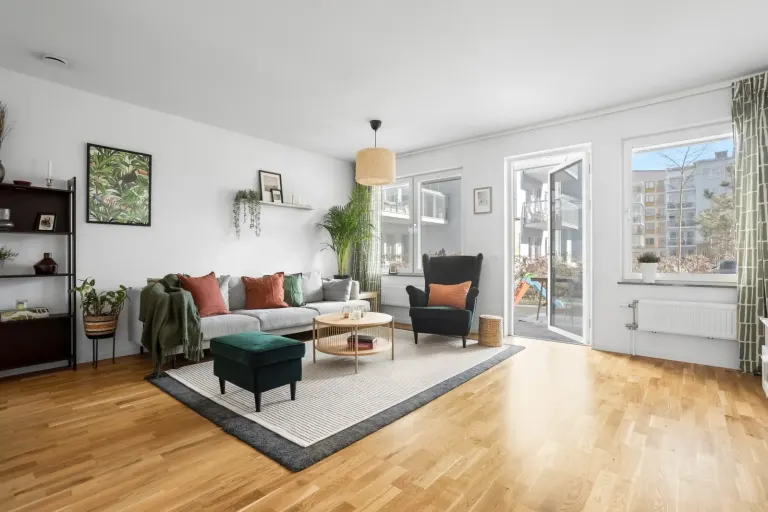 Bostadsrätt med 3 rum på Karlslundsvägen 15 i Järfälla
