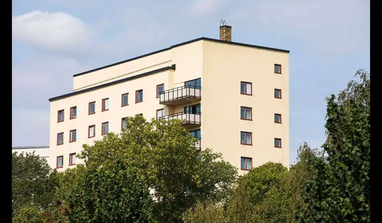 Hyresrätt med 1 rum på Roslagstullsbacken 5 i Stockholm