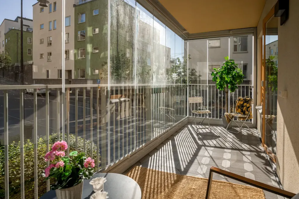 Bostadsrätt med 2 rum på Tollareslingan 26 i Nacka, bild 4 av 4