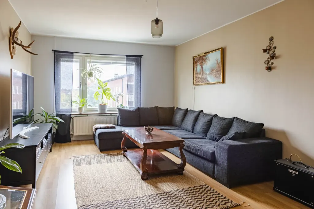 Bostadsrätt med 2 rum på Bangatan 49A i Västerås, bild 2 av 4