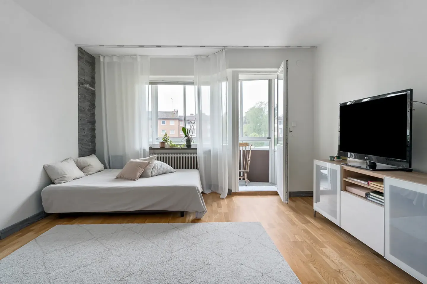 Bostadsrätt med 2 rum på Hammarvägen 56 i Järfälla, bild 2 av 4