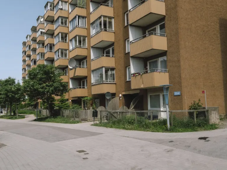 Hyresrätt med 1 rum på Blåskäggs gränd 67 i Södertälje, bild 2 av 2