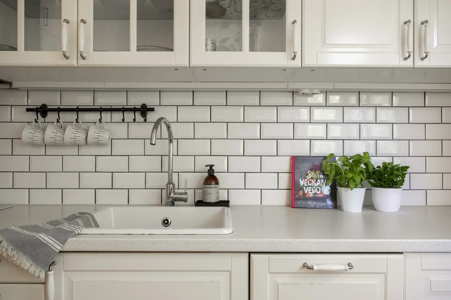 Bostadsrätt med 2 rum på Ståltrådsvägen 36 i Stockholm, bild 3 av 4