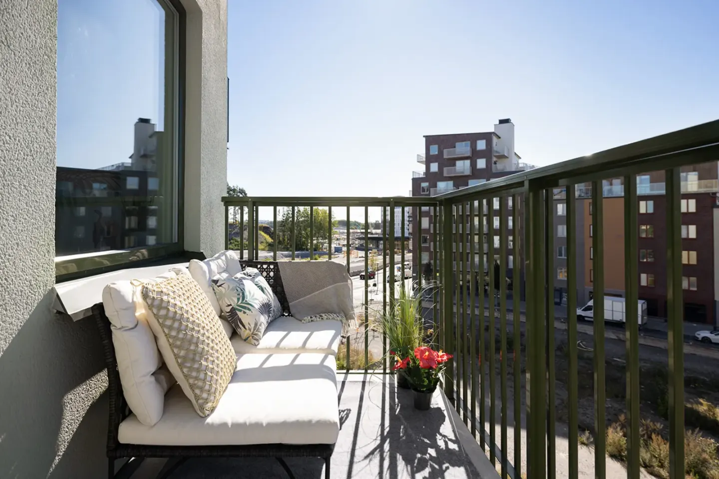 Bostadsrätt med 2 rum på Barkarbyvägen 96 i Järfälla, bild 2 av 4