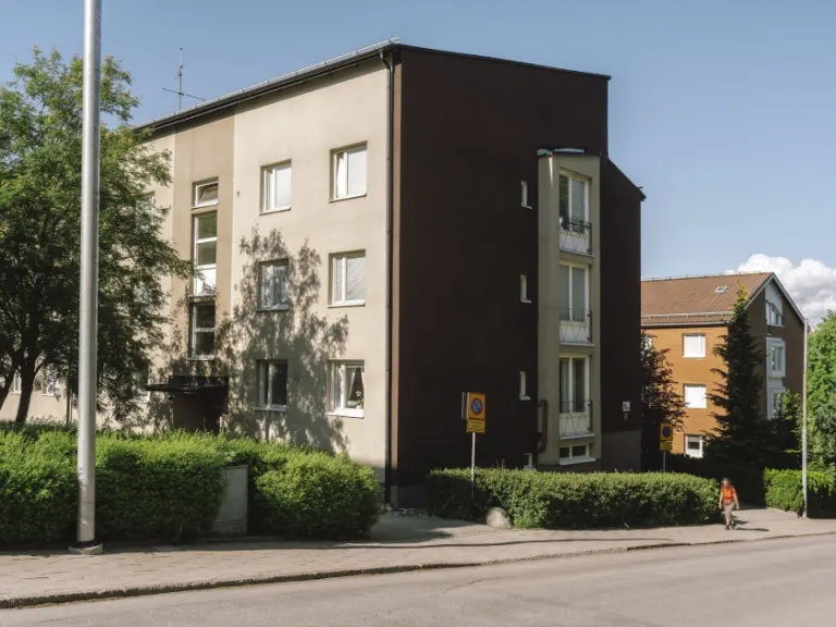 Hyresrätt med 1 rum på Övre Torekällgatan 30B i Södertälje, bild 3 av 3