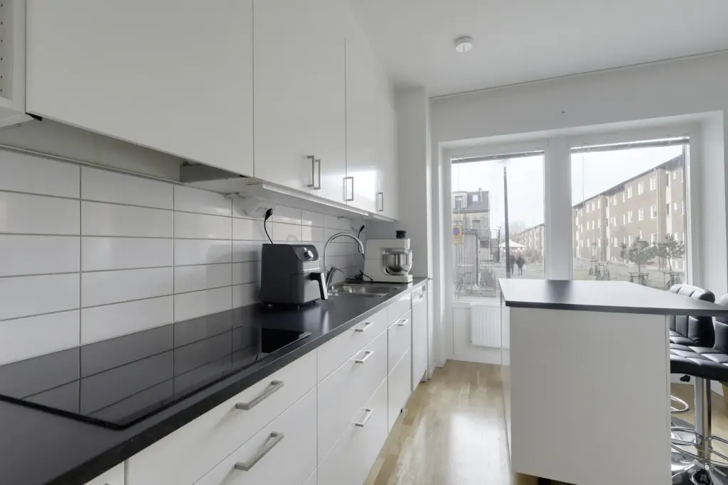 Bostadsrätt med 2,5 rum på Charlotte Löwenskölds Gränd 4 i Göteborg, bild 2 av 4