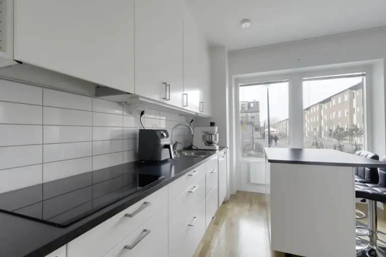 Bostadsrätt med 2,5 rum på Charlotte Löwenskölds Gränd 4 i Göteborg, bild 2 av 4