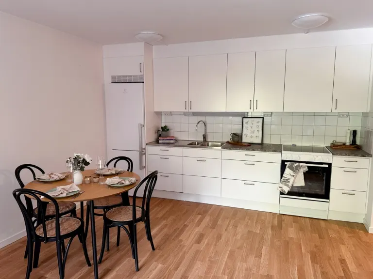 Hyresrätt med 2 rum på Ribbings väg 91 i Sollentuna, bild 3 av 5