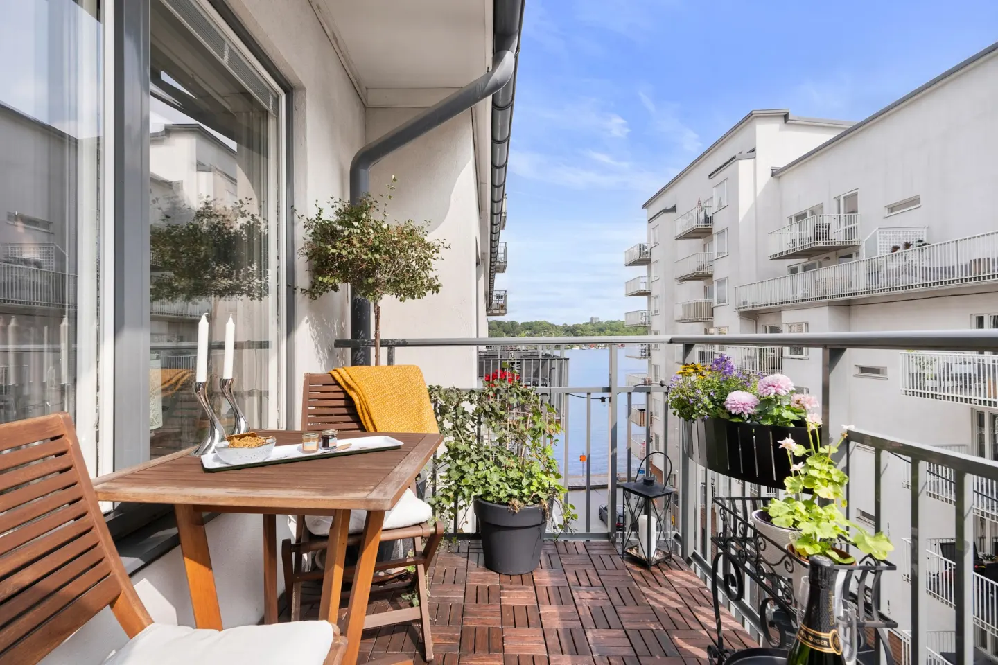 Bostadsrätt med 3 rum på Vinodlargatan 6 i Stockholm, bild 2 av 5