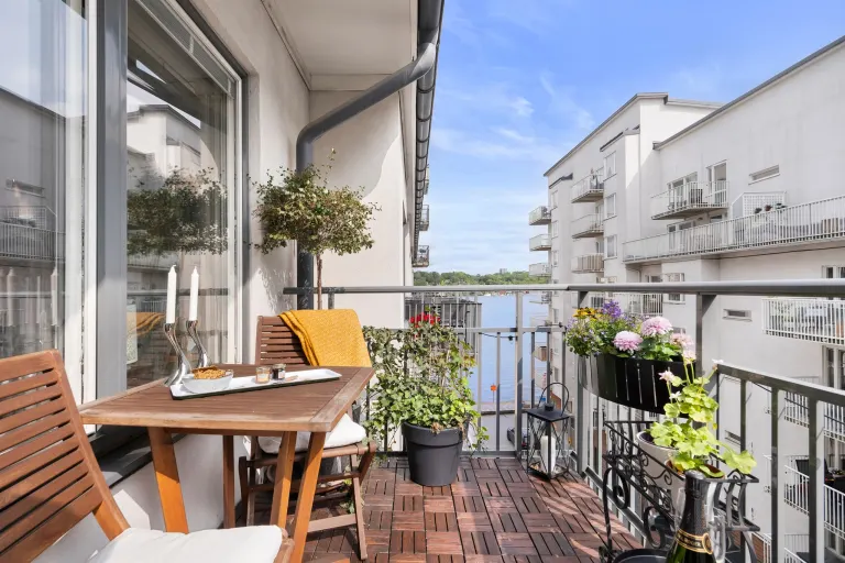 Bostadsrätt med 3 rum på Vinodlargatan 6 i Stockholm, bild 2 av 5