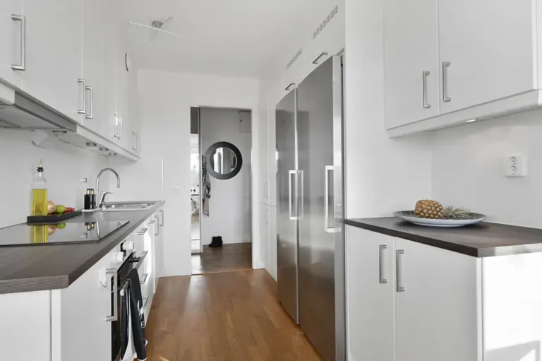 Bostadsrätt med 3 rum på Säterbacken 12 i Huddinge, bild 3 av 4