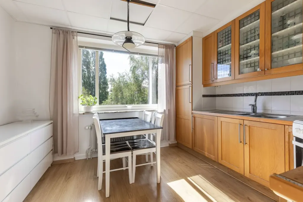 Bostadsrätt med 1 rum på Finningevägen 3A i Strängnäs, bild 2 av 4