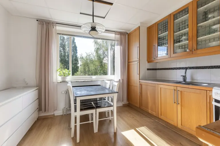 Bostadsrätt med 1 rum på Finningevägen 3A i Strängnäs, bild 2 av 4