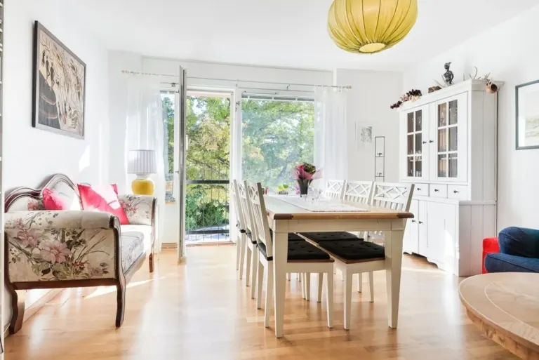 Bostadsrätt med 3 rum på Trollvägen 1 i Järfälla, bild 2 av 4