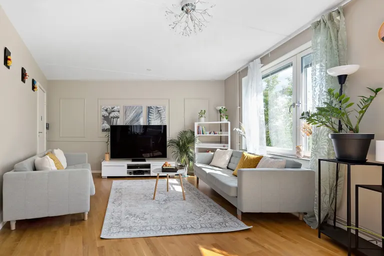 Bostadsrätt med 3 rum på Majorsvägen 9A i Järfälla, bild 2 av 4