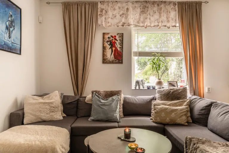 Bostadsrätt med 2 rum på Ekholmsvägen 305 i Stockholm, bild 2 av 4
