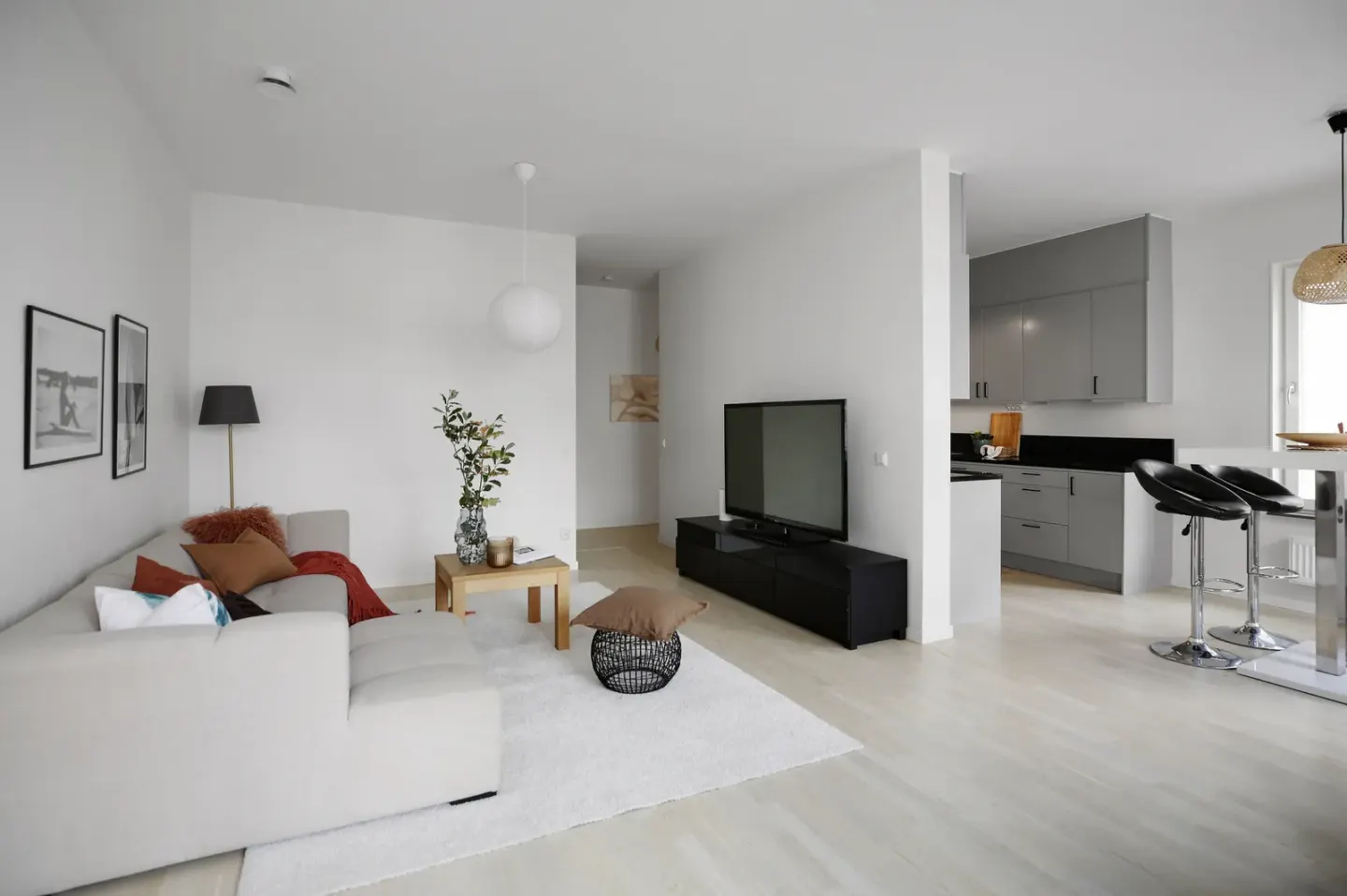 Bostadsrätt med 3 rum på Edsviksvägen 12 i Sollentuna, bild 4 av 4