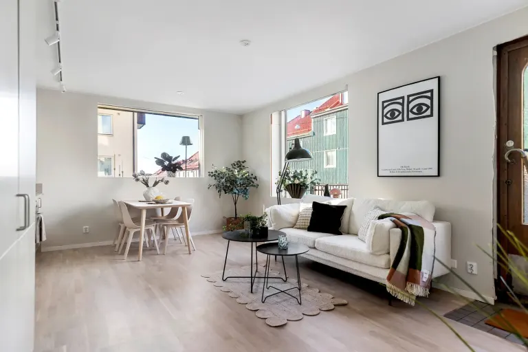 Bostadsrätt med 3 rum på Räntmästaregatan 13A i Göteborg, bild 2 av 4