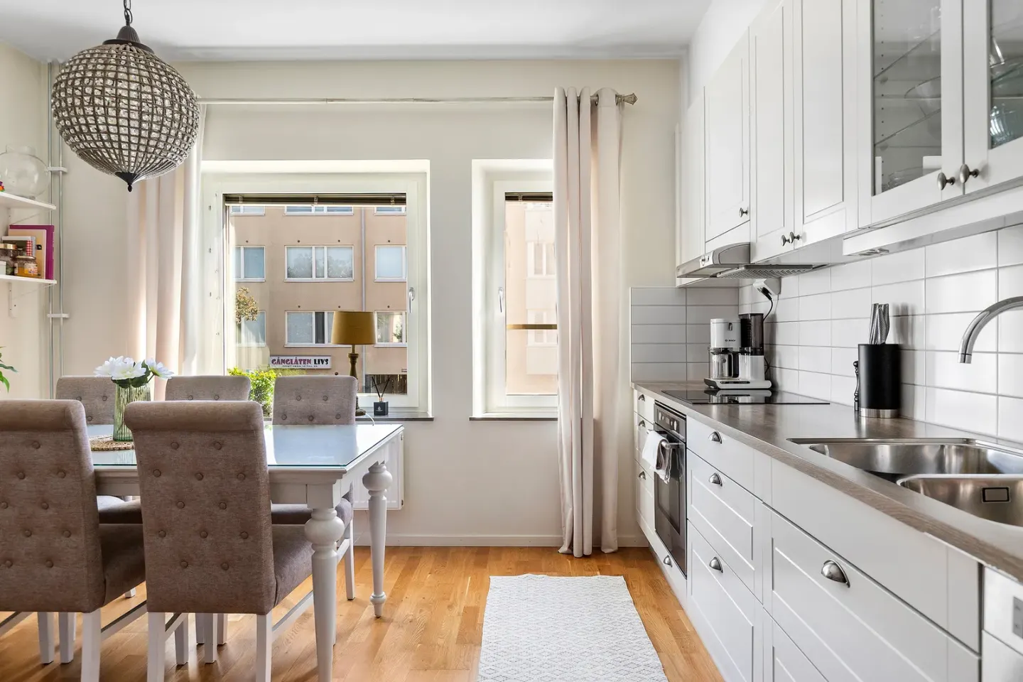 Bostadsrätt med 4 rum på Kontrabasgatan 3 i Göteborg, bild 3 av 4