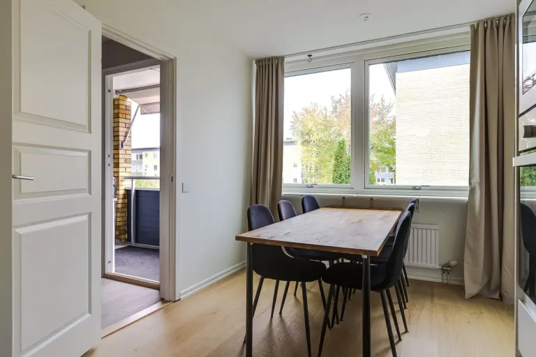 Bostadsrätt med 2 rum på Ekholmsvägen 82C i Linköping, bild 2 av 4