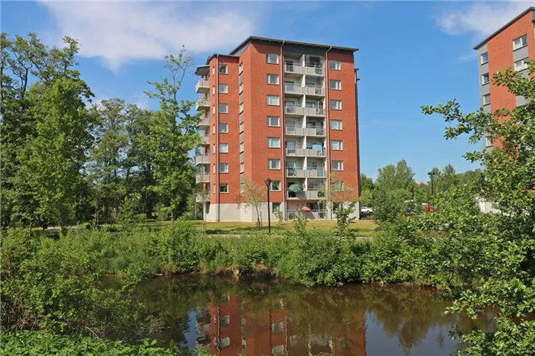 Hyresrätt med 2 rum på Spinnerigatan 1 i Köping