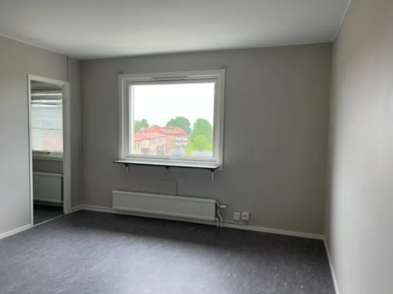 Hyresrätt med 1 rum på Surbrunnsvägen 2D i Hallstahammar, bild 2 av 5