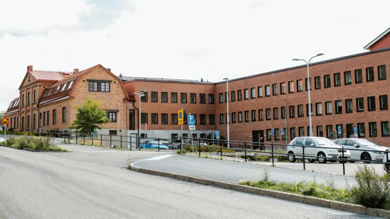 Hyresrätt med 2 rum på Fannalundsvägen 12 i Enköping, bild 3 av 5