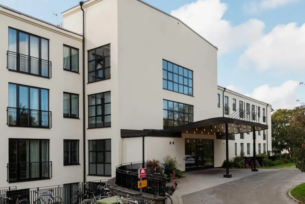 Bostadsrätt med 4 rum på Ruddammsbacken 28 i Stockholm, bild 3 av 4