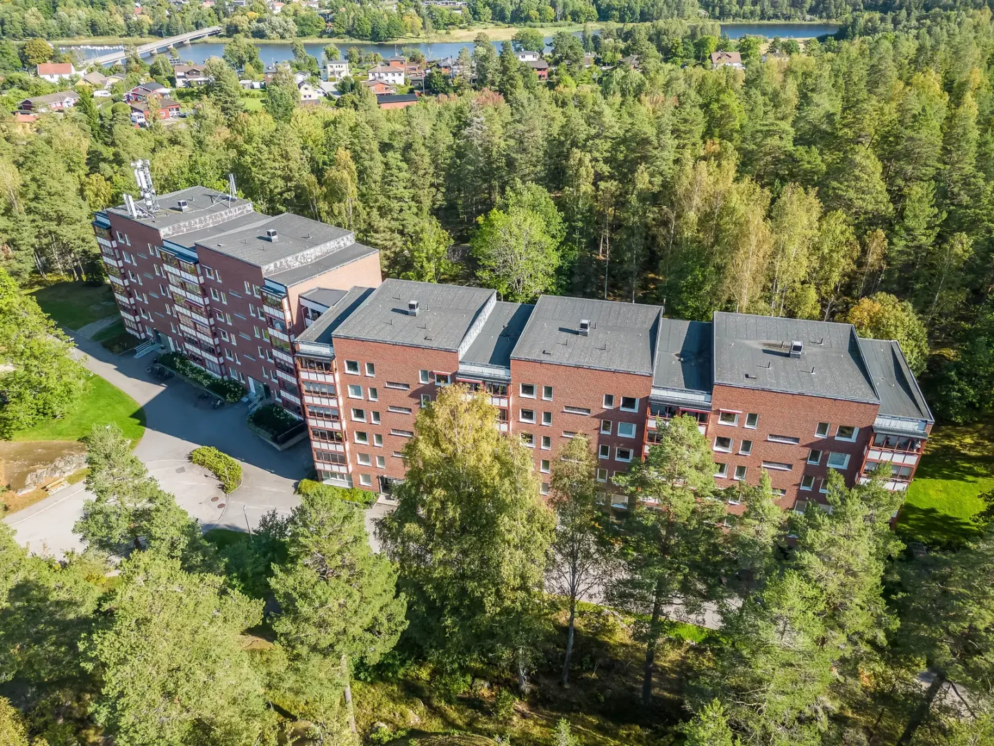 Bostadsrätt med 2 rum på Oxhagsvägen 3D i Finspång, bild 2 av 4