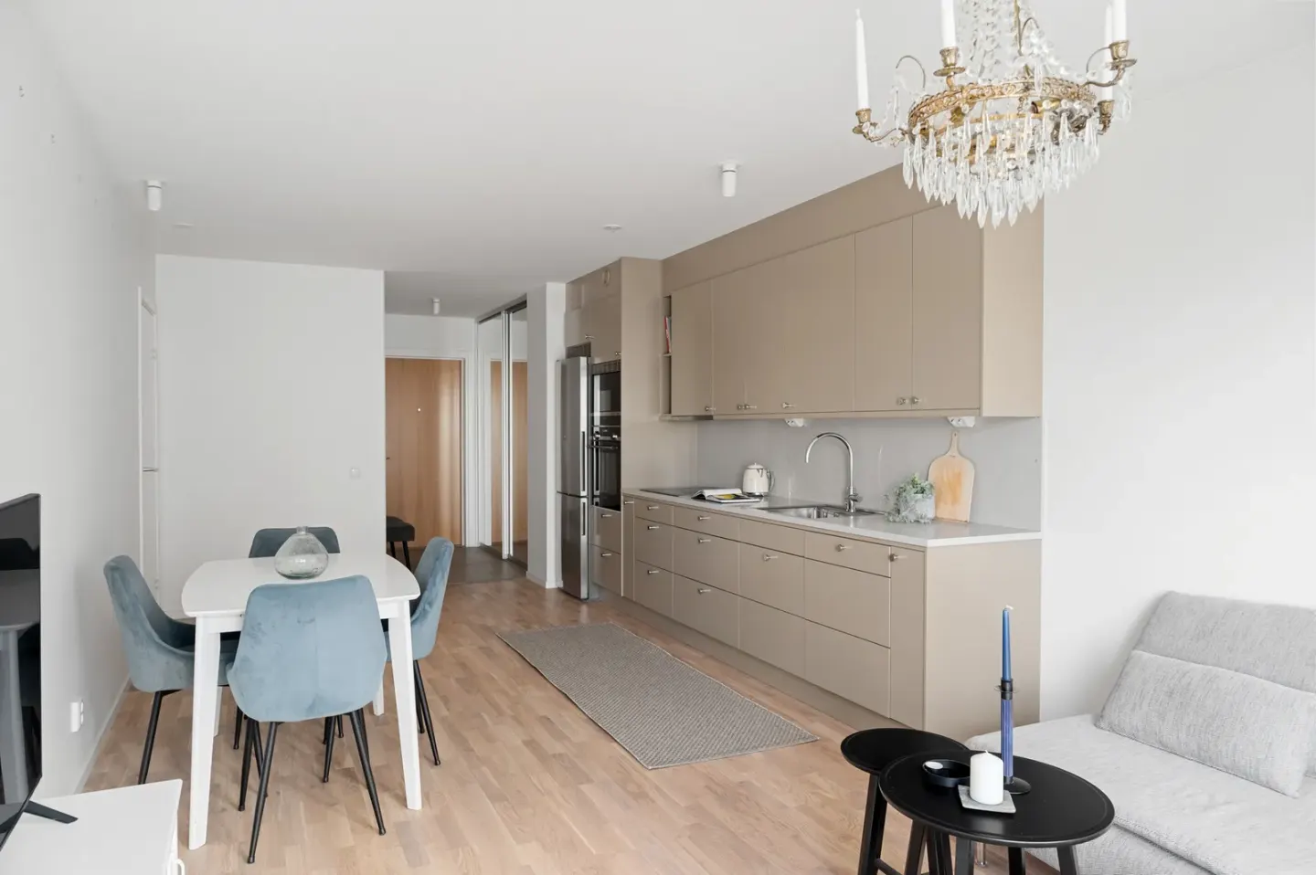 Bostadsrätt med 2 rum på Armborstvägen 22 i Stockholm, bild 3 av 4