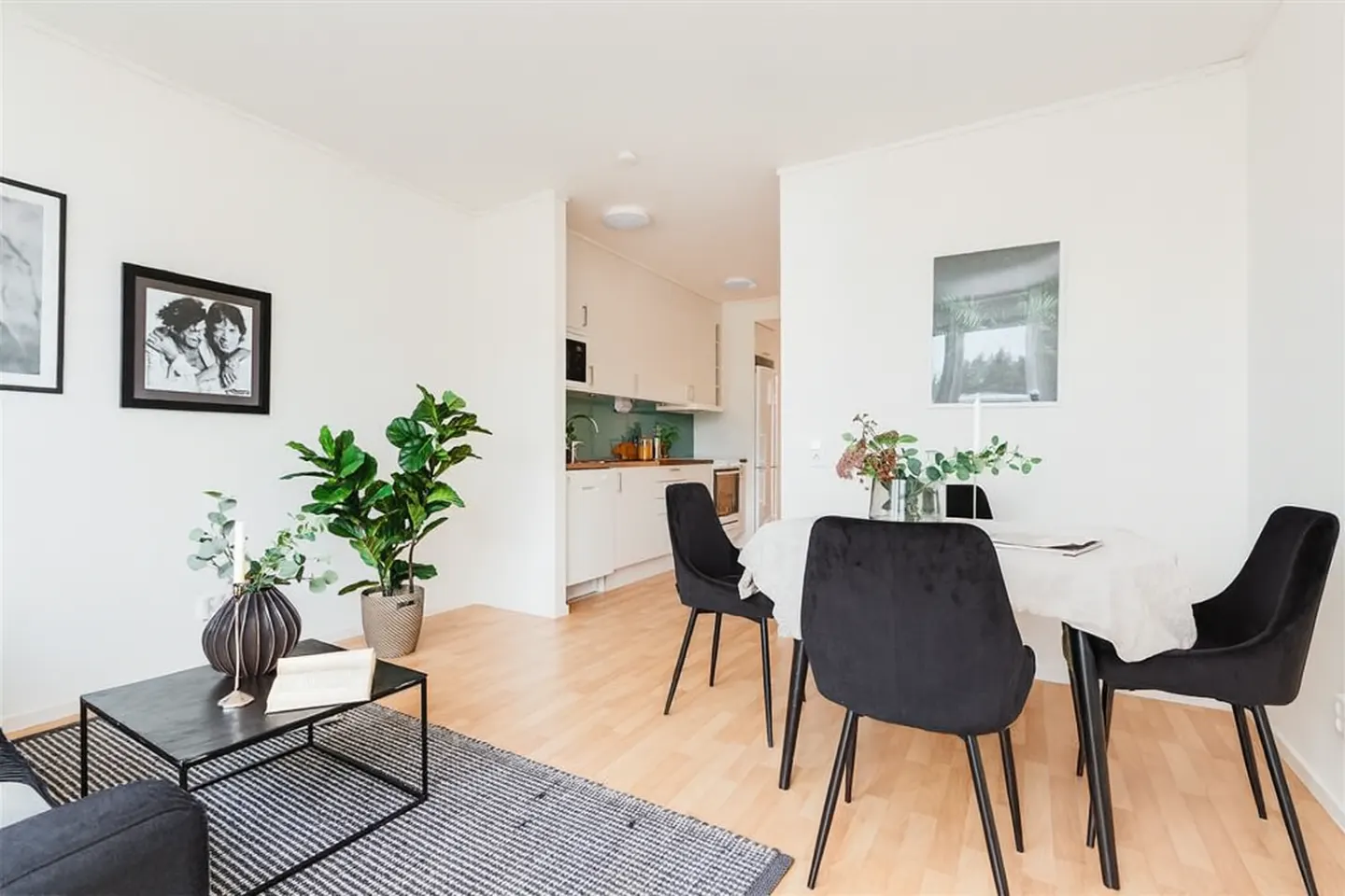Hyresrätt med 2 rum på Hermanstorpsvägen 19 i Haninge, bild 3 av 3