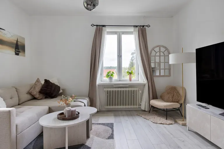 Bostadsrätt med 1 rum på Junohällsvägen 8 i Stockholm, bild 3 av 4