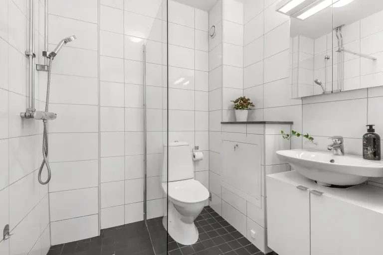 Bostadsrätt med 1 rum på Östersundsgatan 7 (0105/1101) i Stockholm, bild 3 av 4