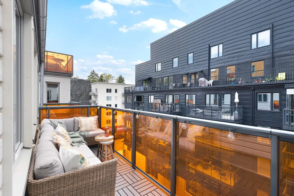 Bostadsrätt med 5 rum på Årgångsgatan 5 i Stockholm, bild 3 av 5