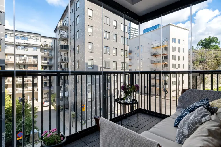 Bostadsrätt med 4 rum på Sjöviksbacken 14 i Stockholm