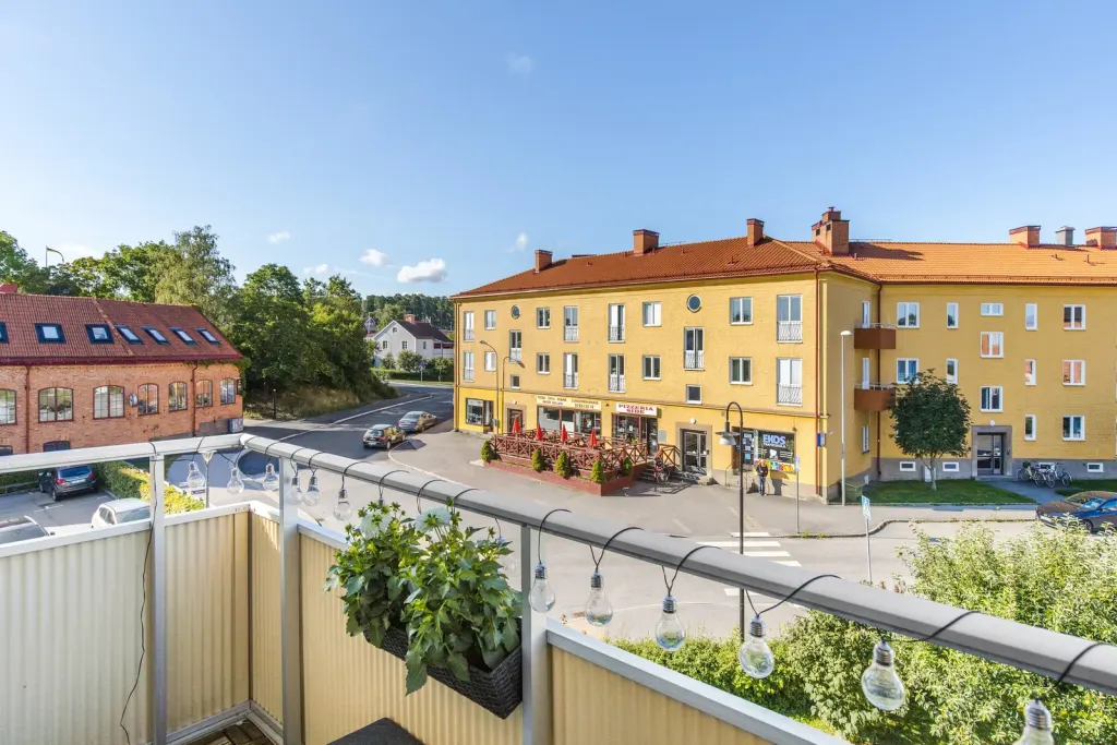 Bostadsrätt med 3 rum på Sörgärdsgatan 26B i Strängnäs, bild 4 av 4