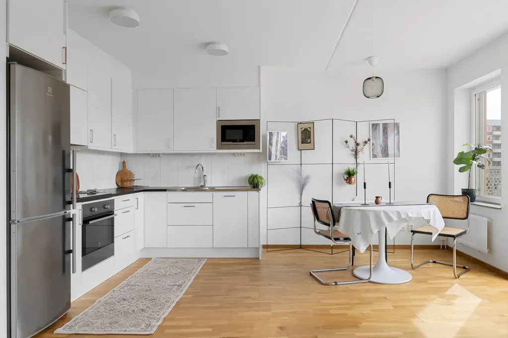 Bostadsrätt med 2 rum på Engelbrektsvägen 41A i Järfälla, bild 3 av 4