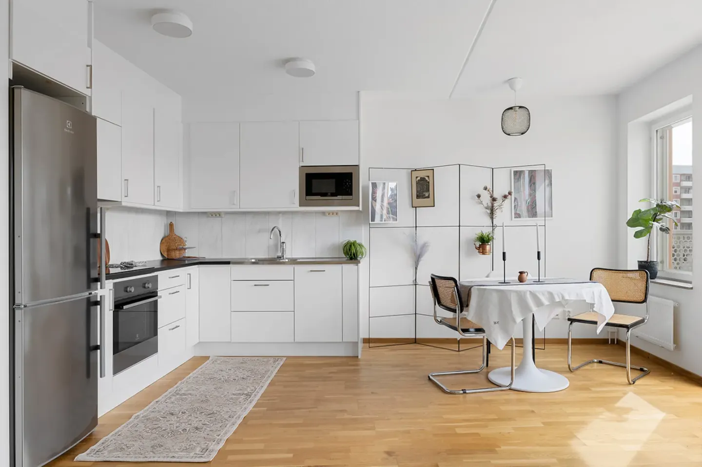 Bostadsrätt med 2 rum på Engelbrektsvägen 41A i Järfälla, bild 3 av 4