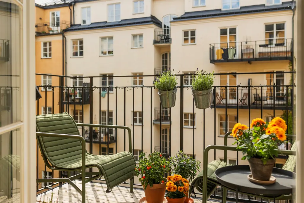 Bostadsrätt med 2,5 rum på Folkskolegatan 6 i Stockholm, bild 2 av 5